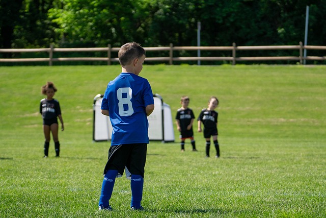 踢三场比赛 踢三场比赛